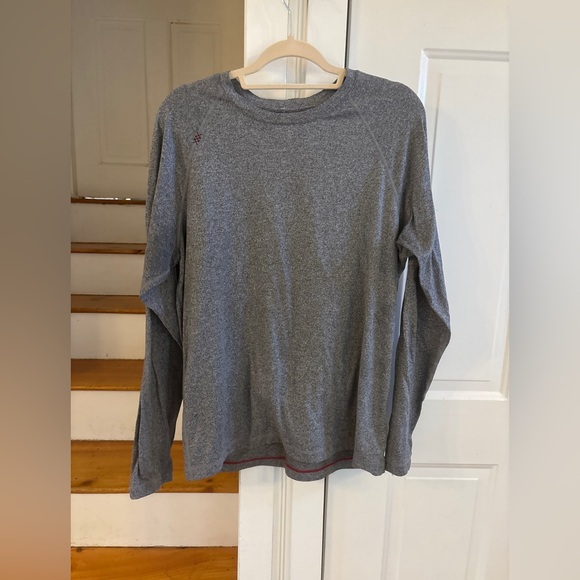 RHONE Reign Long Sleeve Athletic Wear long Sleeve Shirt, Hesthered Grey, size L - Picture 2 of 5